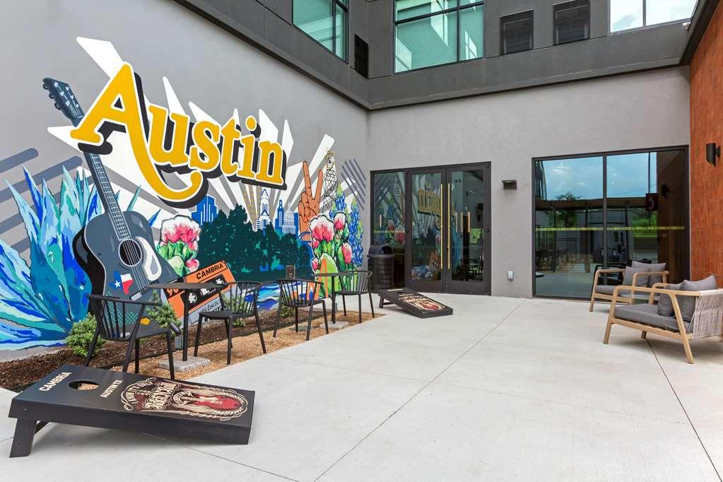 Cambria Hotel Austin Airport 시설 사진